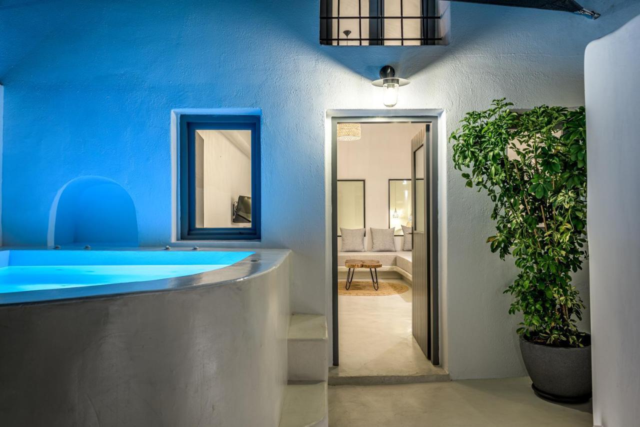 Anila Suites Fira  Exterior photo
